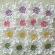 Fresh as a Daisy - Crochet Flowers, Appliques - set of 16